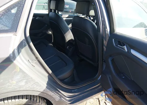 2019 Audi A3 45 Premium z USA, uszkodzony, nr VIN WAUBEGFF9K1018862